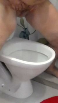 Jen Is Peeing Alot in the Toilet