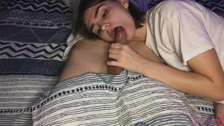 My Little Betsy: Teen nevlastní dcera dělá sladké kouření a polyká všechno moje...