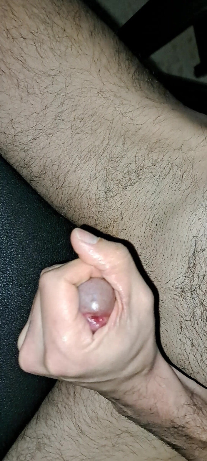 Whisky33: 포르노를 보면서 자위해.