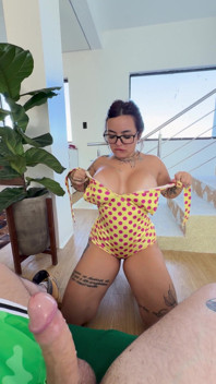 My Stepsister Gives Amazing Blowjob Deepthroath and Has a Tight Pink Pussy.