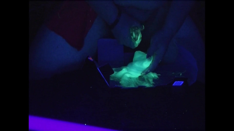 Roxxie rae page: Slijmmeisje