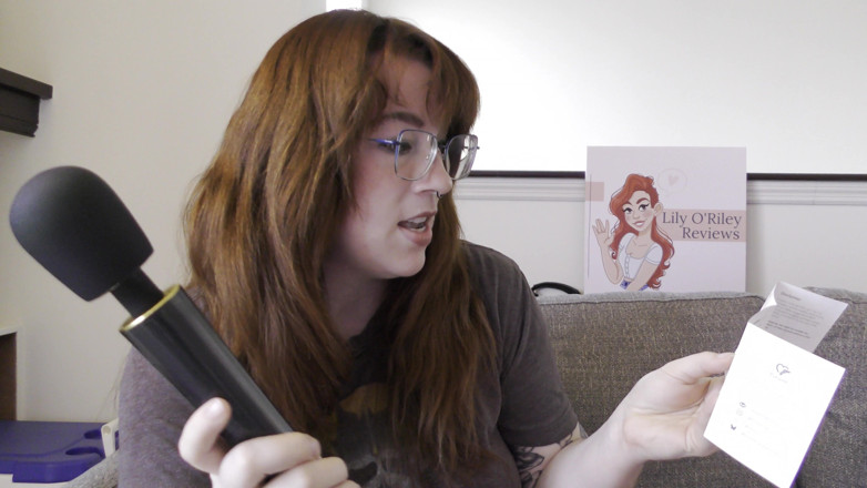 Lily O'Riley: NSFW revisión de la pantalla led vibrando varita Pro compact...