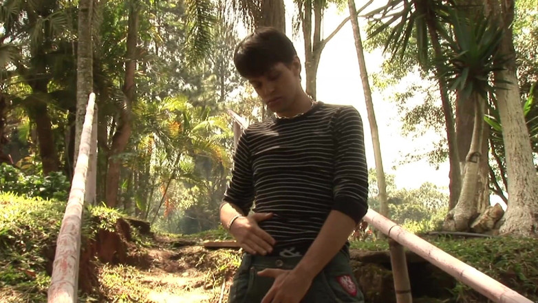 Male Dream: Latin twink strokes in the sun