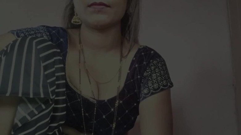Aliases: Indiancă desi Bhabhi auto-futută