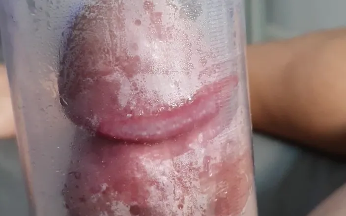 Cock sudio: Pumping for cum