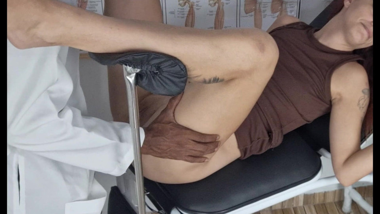 FannySquirting: 커클드는 아내를 시험에 데려가고 책을 읽는다!