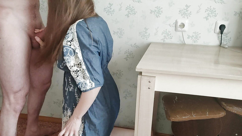 Lizaveta: 一个怀孕熟女的晨间口交！