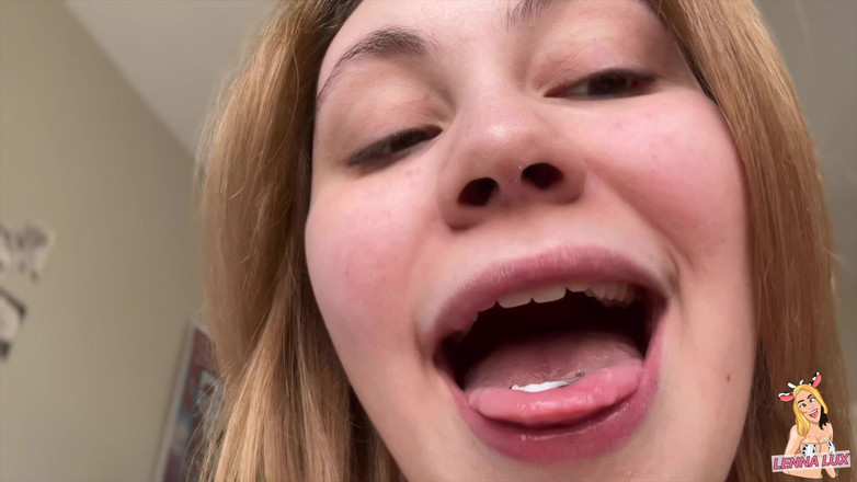 Lenna Lux: Obryně hladová po další svačině