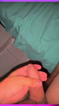 Cumnata mea mare își înșală soțul cu penisul meu erect