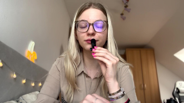 Goddess_Bella_Rae: Am I Degenerating Men? Femdom