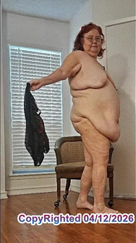 İri Güzel Kadın Olgun Kızıl Saçlı Hemşire Vicki Models Iç Çamaşırı