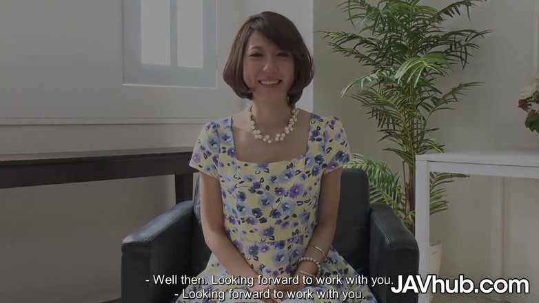 JAVHub: Javhub erina takigawa yaşlı bir adamın onu sikmesine izin veriyor