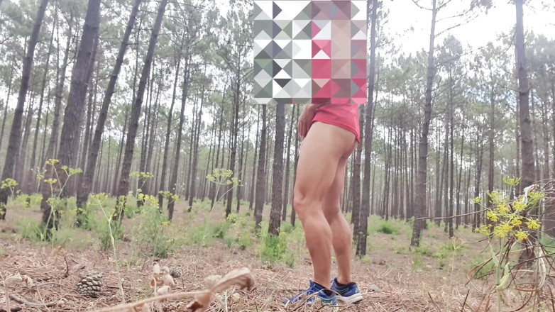 Hotsportfitboy: I Love Being Naked in Forests and Touching My Cock -...