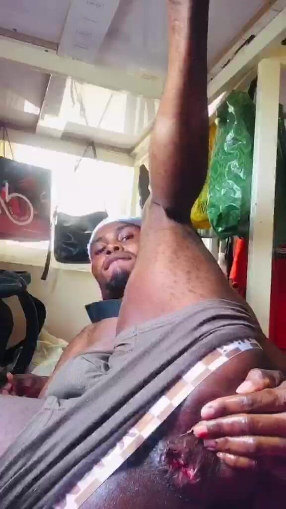 Spicy pussy: Masturbándose