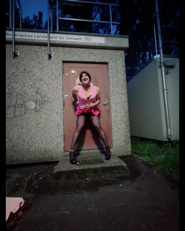 SissyDaniella: Sissy Intro and Playing as Street Slut Outside