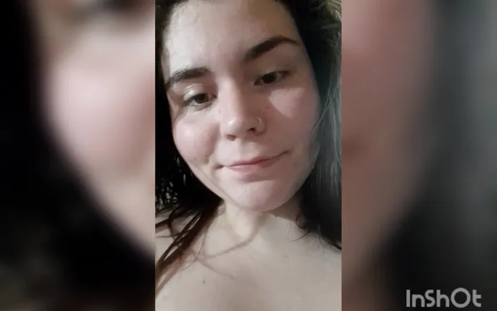 Chubby Sex Symbol: Sexy Giantess Sits in Your Face