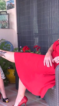 AuntJudysXXX - Kurvige Reife MILFs Melody Charm Und Devon Breeze Werden Im Urlaub Frech