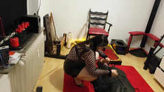 DOMINATRIX6: Lave dans un sac en cuir, partie 1 - une MILF dominatrice...