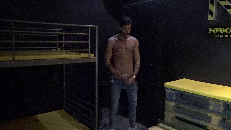 WORLDWIDE RAW FUCK STUDIO: Valentiso Sisto używane przez Alexiz Clark