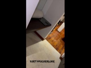 Dirtyfucker Films: Luke et Josh jouent à la pisse jaune puante