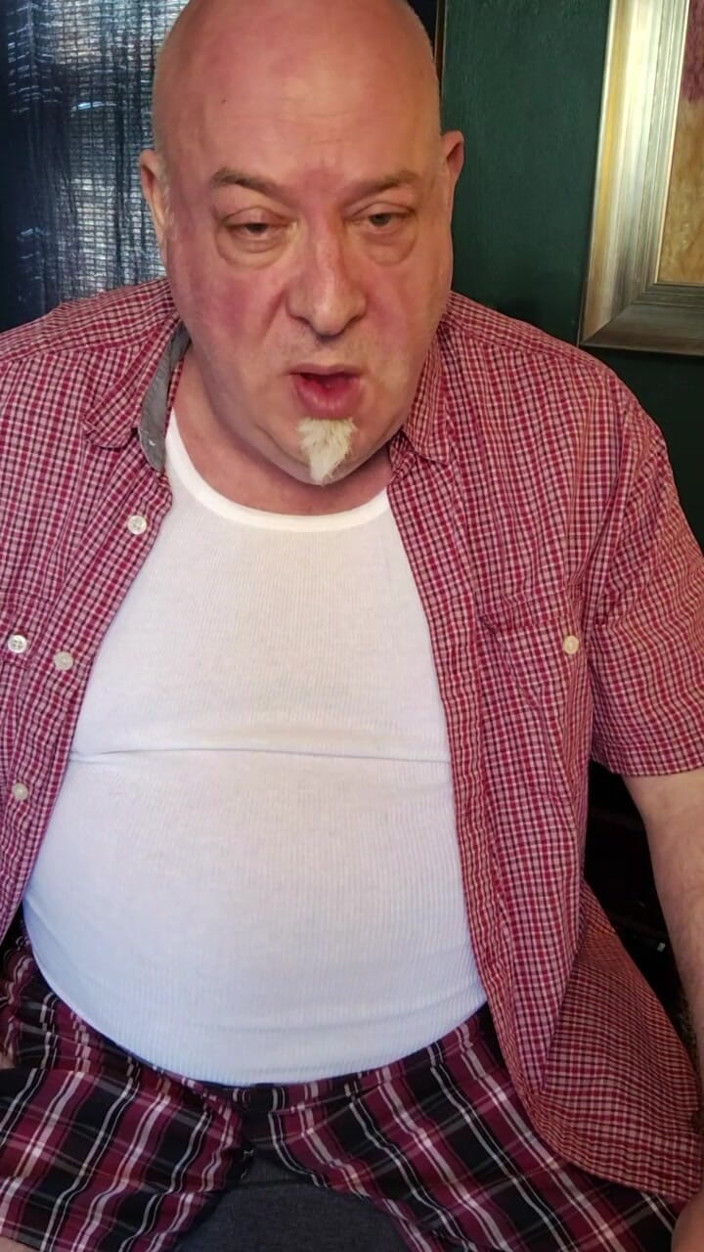 beardaddychub: Stepdad Shows Stepson How He Likes It!