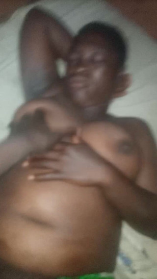 Oladi plenty tv: Дівчина з великими грудьми виглядає добре, щоб я жорстко трахалася