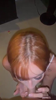Přítelkyně kouří