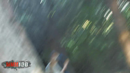MMM100: Nataly divine ragazza succhia il suo fidanzato nel bosco, ripresa...