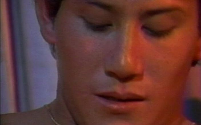 Gay RetroX VHS: Хтиві хлопці в ритмі No3