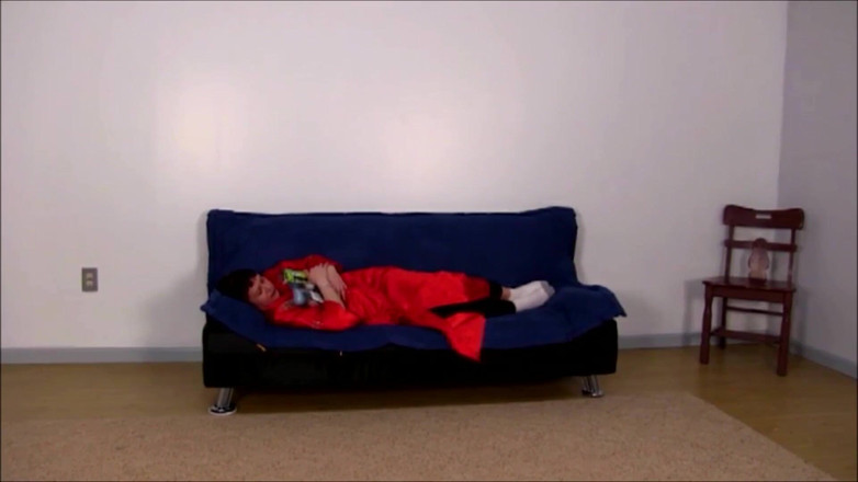 Punished Brats Spanking: Laci因晚到而被维罗妮卡打屁股。