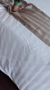 Johntronx - ein sexy asiatisches schätzchen liebt es, hart auf pOV-mode geritten zu werden