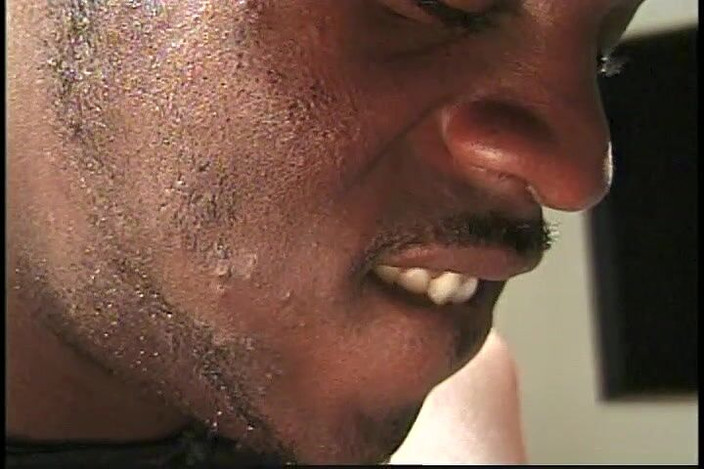 CBD Media Interracial: Зрадлива подруга хоче чорний член у її збуджену мокру пизду