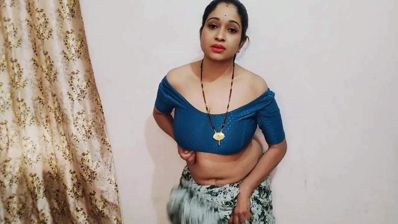YourUrfi: Urfi Bhabhi Hairy Pussy Fingering with Saree Removing