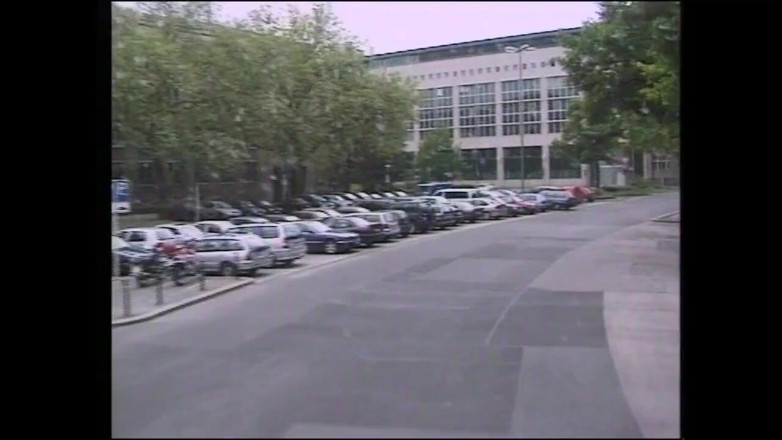 Deutschland porn: Due incredibili miLF vengono scopate duramente dal loro ragazzo in...