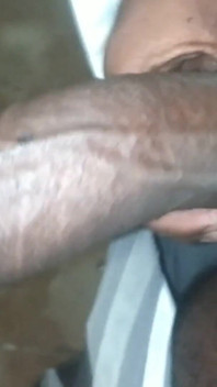 Cewek tamil seksi lagi kencing