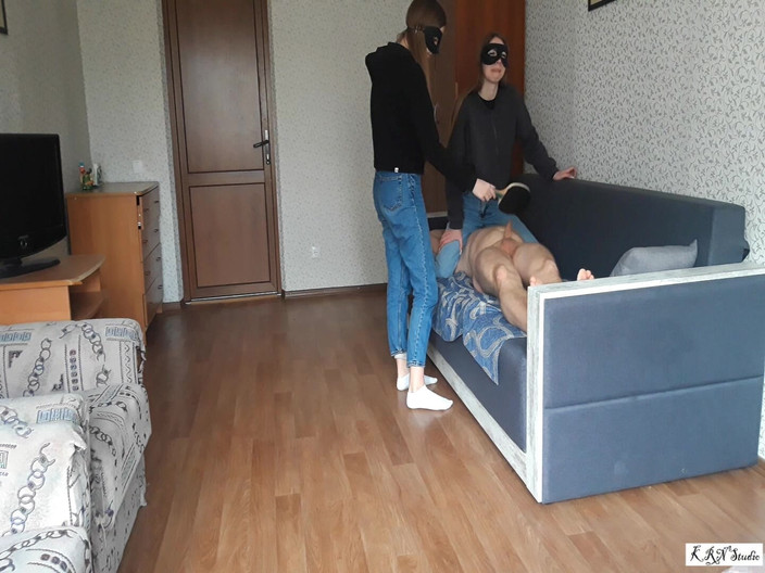 KRNStudio: FFM relace # 134 Jeansitting