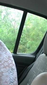 Tante girang rambut pirang nyepong kontolku di dalam mobil 5099