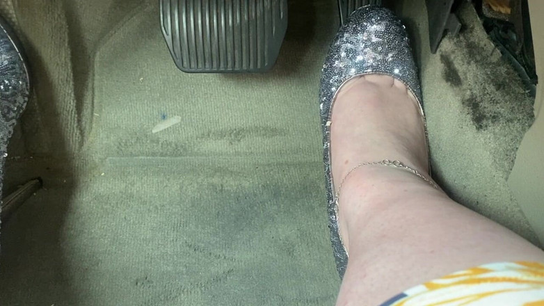 BellaBlast: Педальна накачування в 5 на підборах