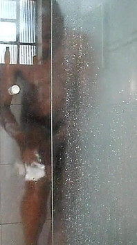 Masturbarse en el baño # 1