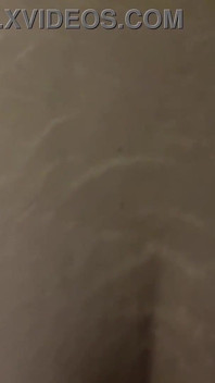 Stora tuttar slampiga MILF blir knullad