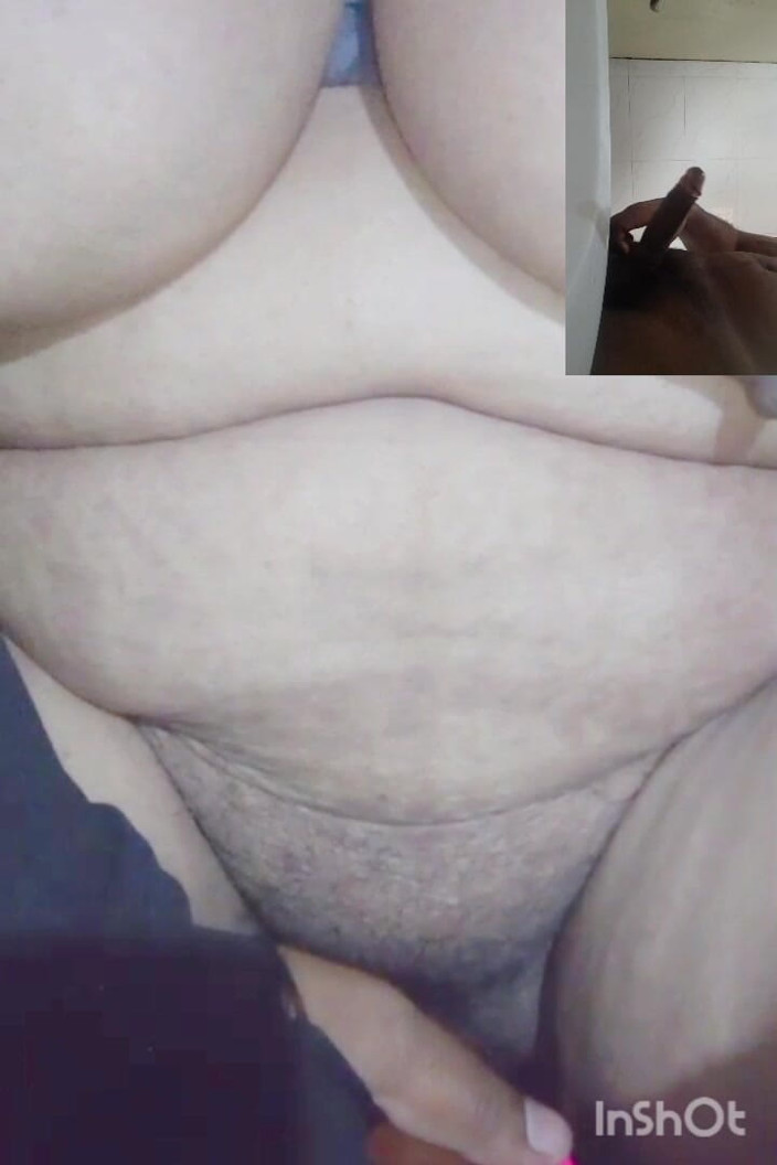 Savita sex video: Dziś Savita Bhabhi tryska podczas rozmowy wideo seks jej soczysta...
