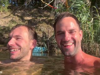 bleshporn: Tim Blesh fickt Jerome ohne gummi im freien