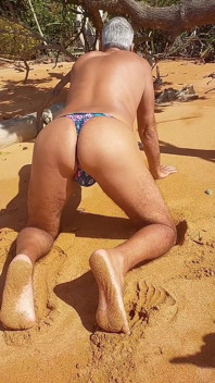 Ladysilva in Bikini on Public Beach Showing off Her Hot Ass