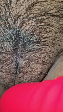 horneySonu: Sonu lagi asis mainin vibratornya sampai muasin memeknya pakai vibrator