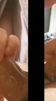La naiba, ce muie grozavă, îi ling pula și o umplu cu salivă, el ejaculează în gura mea de 2 ori