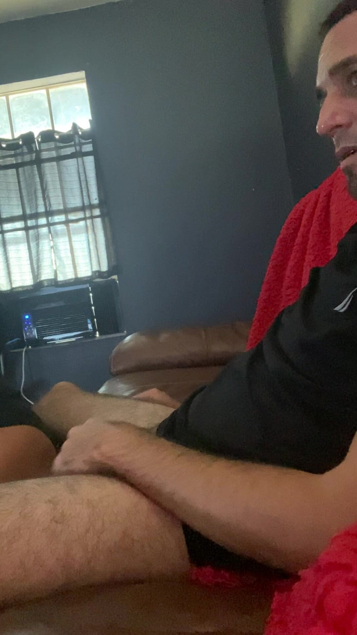 Texas-Toxicos: Menonton lucah dan dickstracted dengan mudah. Menghisap batang adalah perkara...