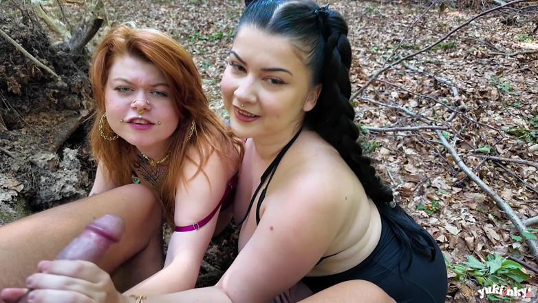 yukinky: Voyeur v lese šuká dvě holky