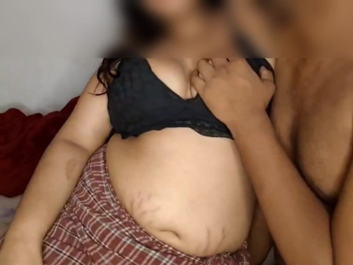 Hemant sarita: Pacarku lagi asik liar sambil pakai suara bahasa india