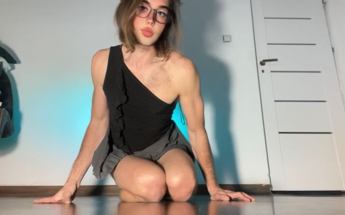 Ladydick: 치마 차림의 자지 정액 창녀