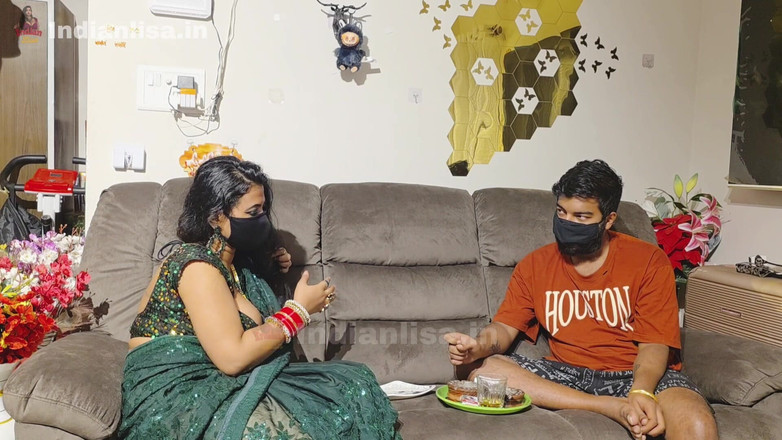 IndianMyra07: Padosi Bhabhi Ki Pyaasi Chut